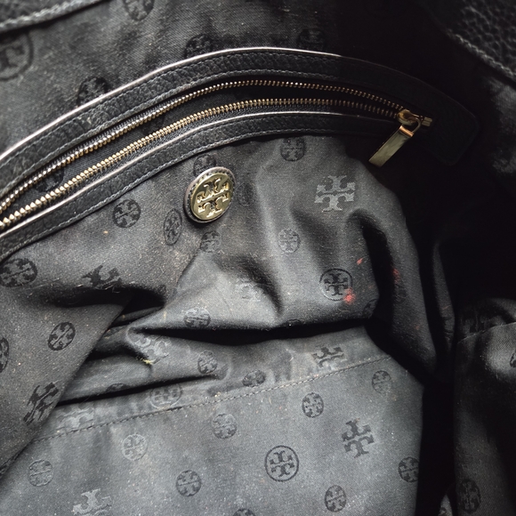 Tory Burch All T Elegant Black Leather Tote Bag - Picture 4 of 6